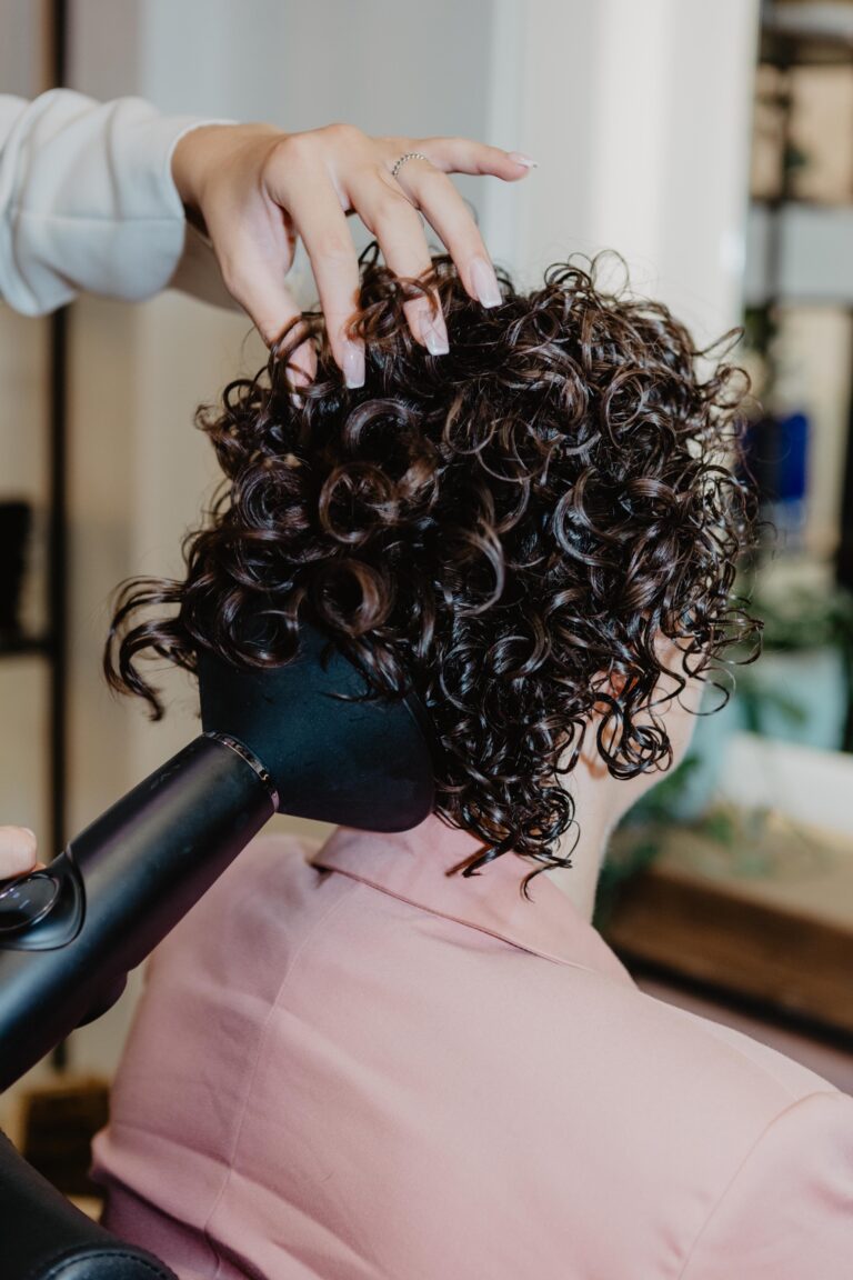 Krullenkapper Salon Warrig Sint Pancras 768x1152